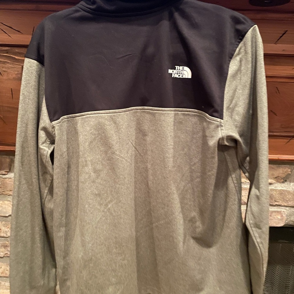 North Face Pullover. - image 6